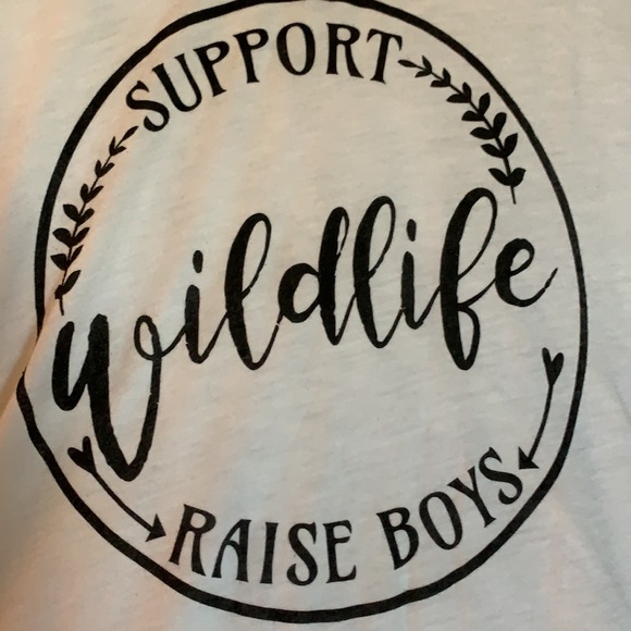 NWOT never worn Support Wildlife Raise Boys shirt - Picture 3 of 3